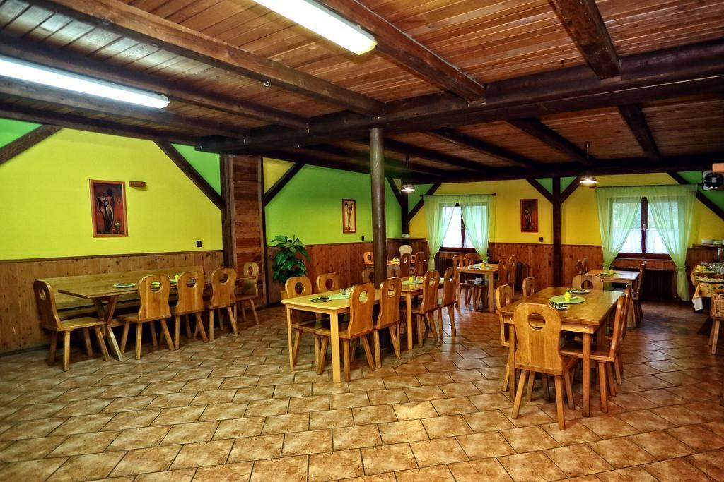 Penzion Satovske Lipy Dış mekan fotoğraf